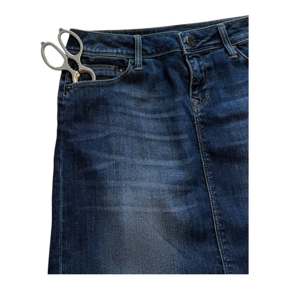 Mavi Gold Women’s Dark Wash Denim Skirt - Size Small - Picture 5 of 13